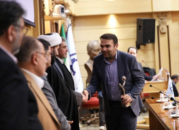 شرکت توسعه آهن و فولاد گلگهر برگزیده جشنواره «تولید ملی، افتخارملی» شد شرکت توسعه آهن و فولاد گلگهر برگزیده جشنواره «تولید ملی، افتخارملی» شد