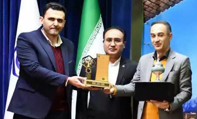فولاد کویر کارفرمای برتر استان اصفهان شد فولاد کویر کارفرمای برتر استان اصفهان شد