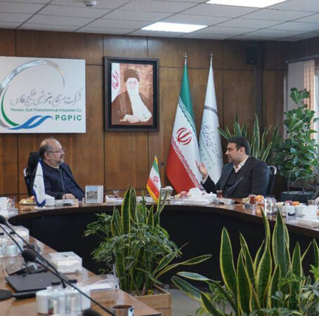 افزایش سطح همکاریهای بانک ملی ایران و هلدینگ خلیجفارس افزایش سطح همکاریهای بانک ملی ایران و هلدینگ خلیجفارس