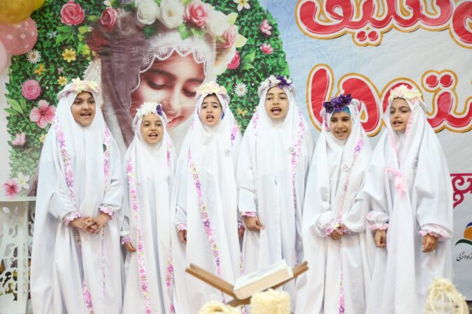 جشن فرشته‌های زمینی در مصلی بندرانزلی برگزار شد