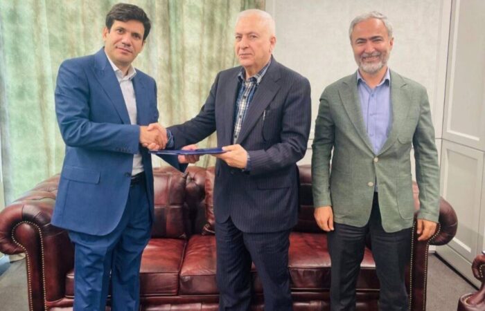 مدیرعامل جدید هلدینگ تولید و توسعه پویا انرژی معرفی شد مدیرعامل جدید هلدینگ تولید و توسعه پویا انرژی معرفی شد