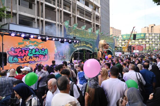 اجرای طرح جهادی پاکسازی محور اجتماع بزرگ امام رضایی ها در میدان ولیعصر