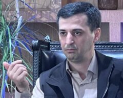 مدیرعامل شرکت معدنی و صنعتی چادرملو: غیرت همکارانم در جبهه تولید ستودنی است، یک ایران به شما افتخار می‌کند