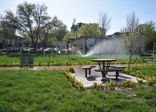 توسعه شبکه آبیاری فضای سبز در منطقه ۲ شهرداری تهران