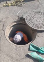 لایروبی و رسوب‌برداری منهول‌های کانال علم و صنعت در منطقه ۴