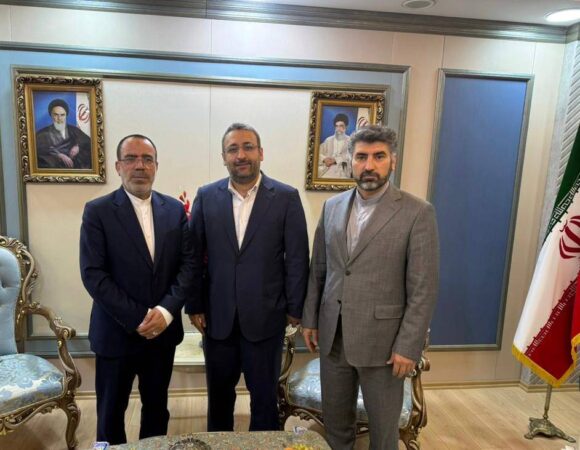 تشریح توانمندی‌ها و مزیت‌های صادراتی چادرملو در بازار عراق 