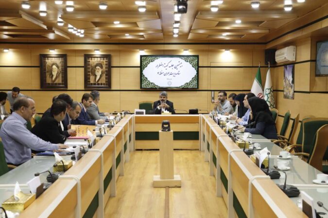 دستور شهردار منطقه ۴ برای رسیدگی به خسارت اثاثیه خانوارهای جنگ‌زده منطقه ۴ / بیستمین جلسه کمیته اضطرار بزرگ ترین منطقه شهر