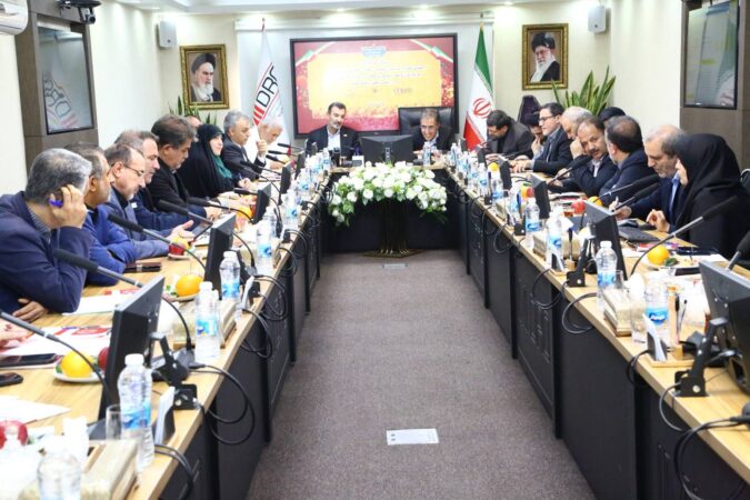 خلوصی: رشد ۱۳ درصدی بخش معدن؛ نیازمند ۳۰ میلیارد دلار سرمایه گذاری است / تاکید بر برگشت وجوه حاصل از واگذاری سهام به ایمیدرو‌