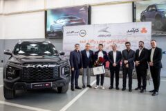 تحویل نخستین خودرو با مکانیسم گواهی سپرده در بورس کالا / مردم می توانند به شیوه ای نو و تدریجی خودرو بخرند