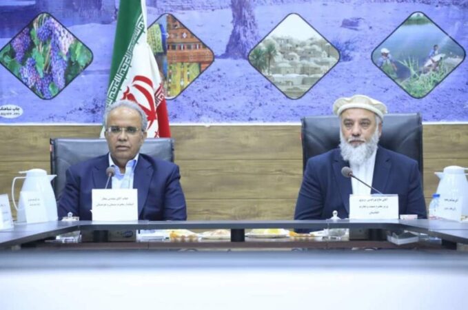 دیدار وزیر صنعت و تجارت با استاندار سیستان و بلوچستان/ایجاد مسیر جدید برای تسهیل تجارت و ترانزیت در مرز میلک