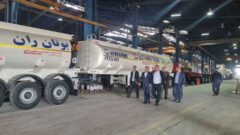 بازدید مدیر استانی بانك صنعت و معدن از مجتمع اروم صنعت سامان؛ تأكید بر حمایت از قطب تریلرسازی كشور