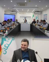 حمیدرضا عقاب نشین؛ معاون فروش و خرید مواد اولیه / هادی مومنی، معاون خرید تجهیزات، ماشین الات، قطعات و قراردادها