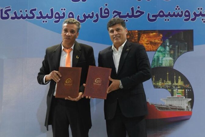 در سومین رویداد ایران پتروکم امضا شد؛ ساخت وکیوم پمپ VP-1414 پتروشیمی شهید تندگویان به همت داخلی‌ها