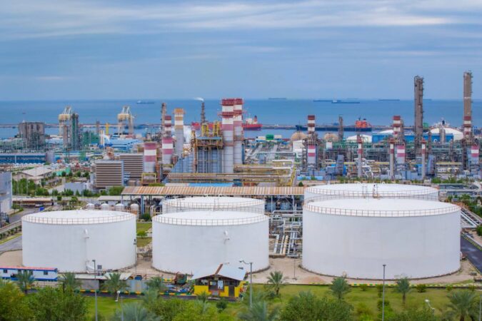 تعیین تکلیف قیمت‌گذاری خدمات جانبی پتروشیمی‌ها با مصوبه شورای‌عالی هماهنگی اقتصادی