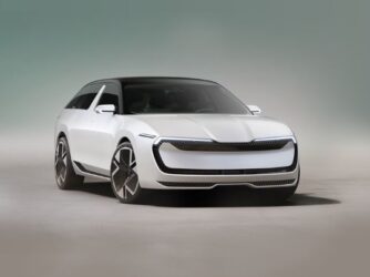 ثبت‌نام خودروهای وارداتی با حساب وکالتی ملل؛ سریع، غیرحضوری و بدون دغدغه