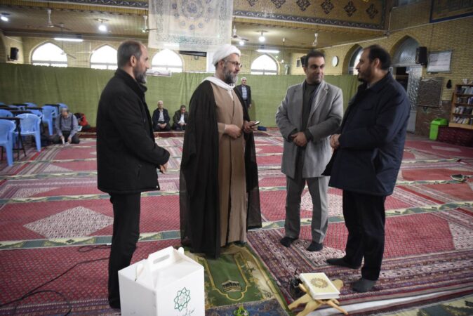 مساجد و میادین منطقه ۱۴ رنگ و بوی نیمه شعبان گرفت