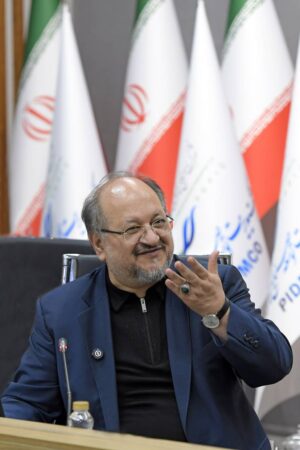 دستورالعمل محمد شریعتمداری برای پایش و صرفه‌جویی انرژی در گروه صنایع پتروشیمی خلیج‌فارس