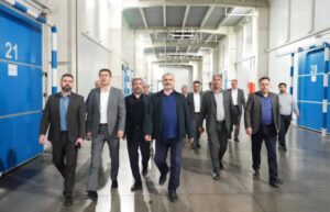 بانک سینا با بهره‌گیری از تمامی ظرفیت‌های مالی و اعتباری خود، حمایت از بخش صنعت را در اولویت قرار داده است