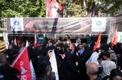 برپایی موکب بانک سینا در مسیر راهپیمایی جاماندگان اربعین حسینی